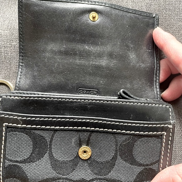 GUC Black Coach wallet - Picture 9 of 9
